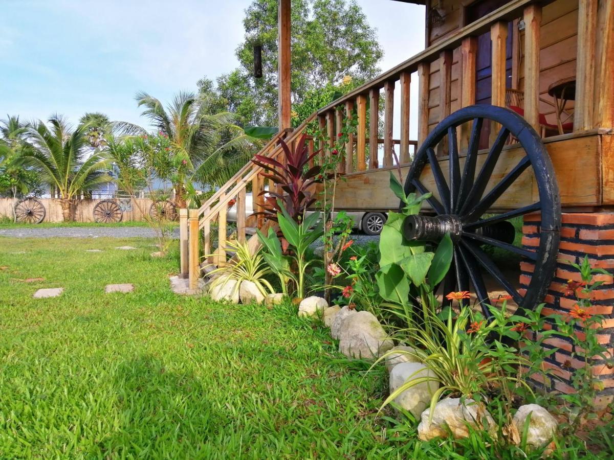 The Hidden Oasis Bungalows Кампот Экстерьер фото